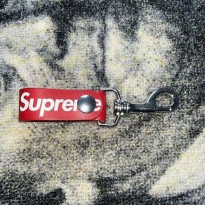 Supreme Leather Key Loop